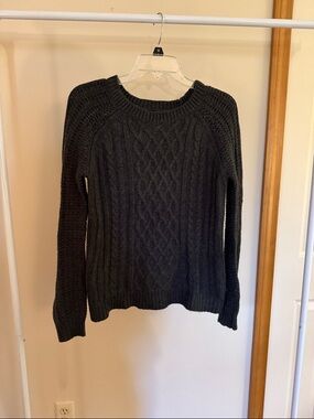 Forever 21 Gray Cable Knit Crewneck Sweater